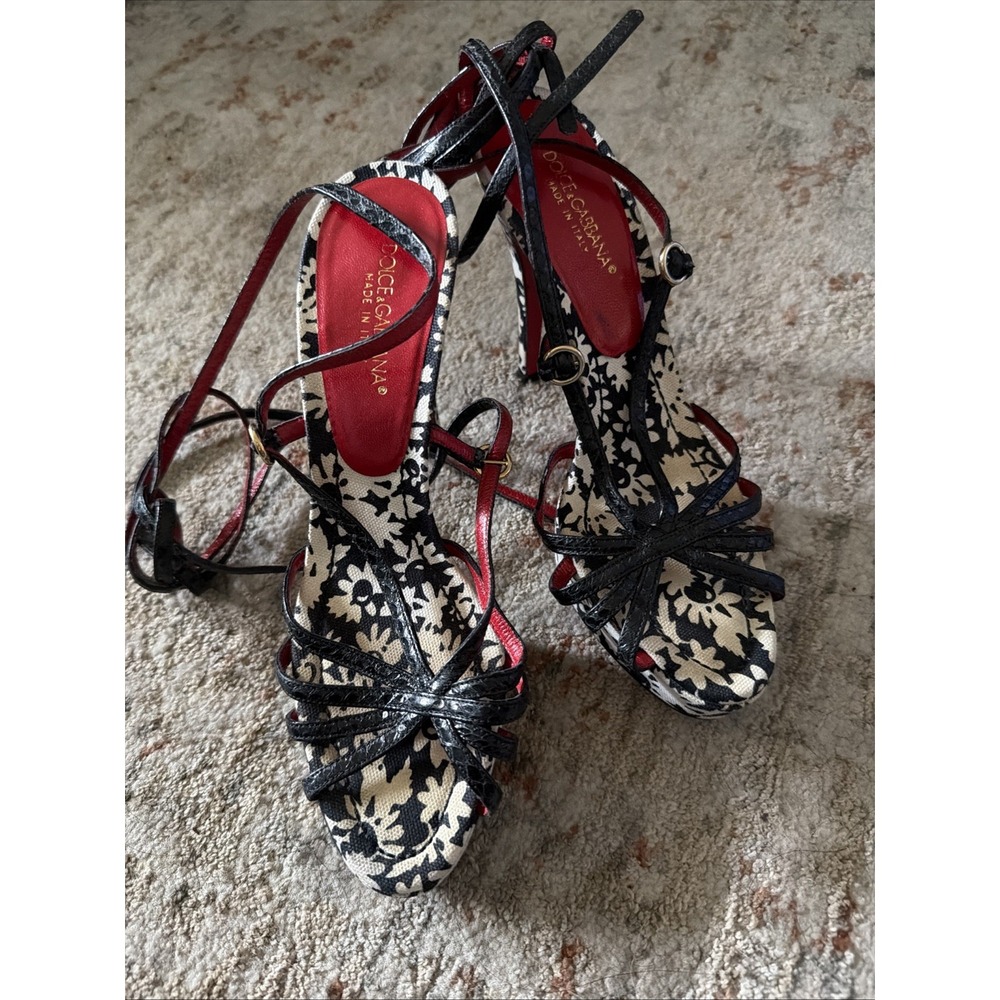 Dolce & Gabbana Strapped Sandal floral White & Black Sz EU 36.5 6 US Red Bottom - Picture 1 of 15